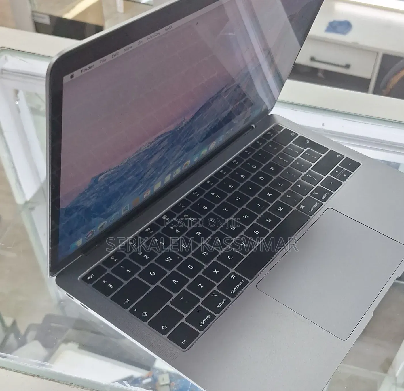 New Laptop Apple MacBook Air 2018 8GB Intel Core i5 SSD 128GB
