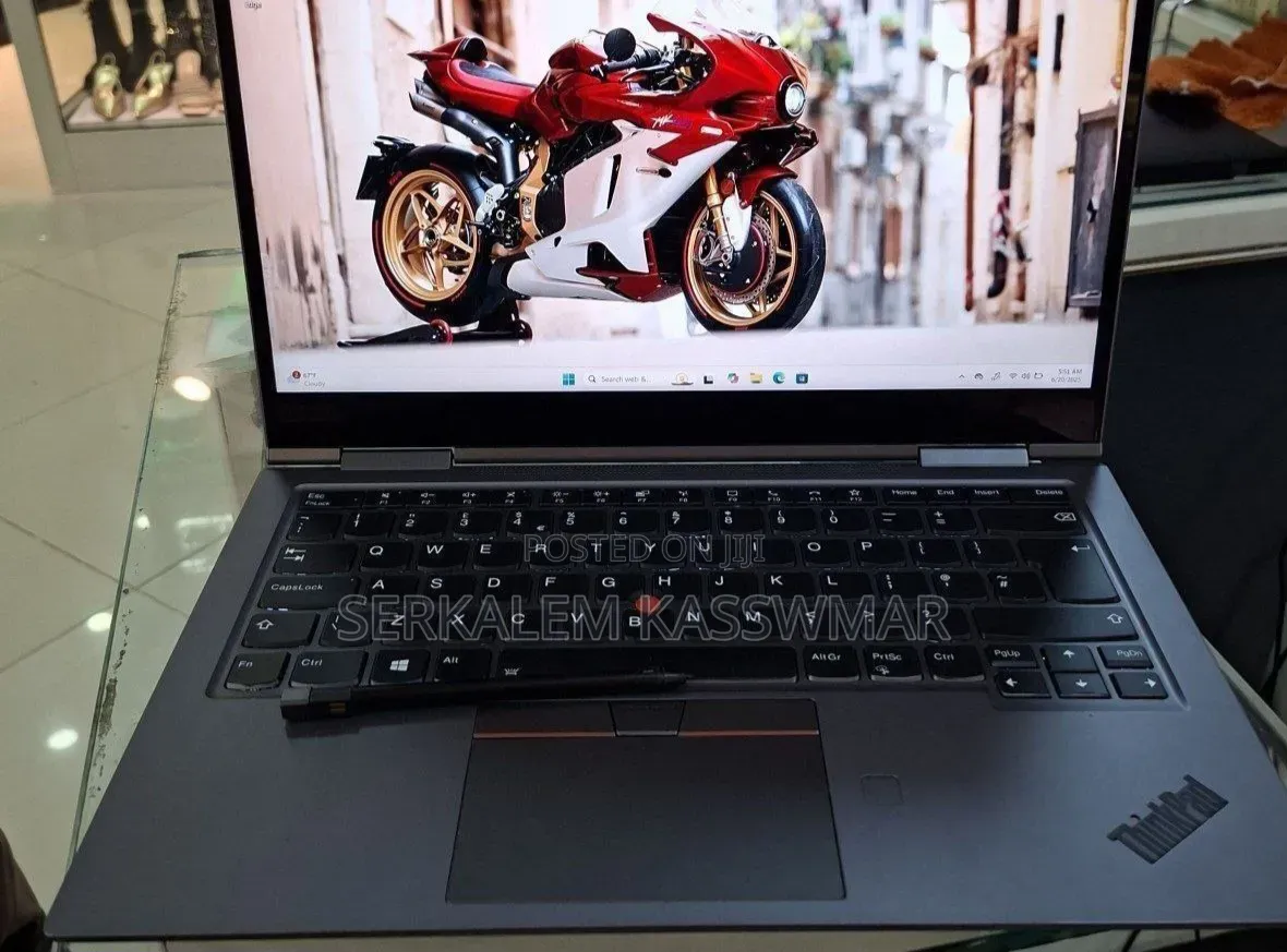 New Laptop Lenovo ThinkPad X1 Yoga 16GB Intel Core i7 SSD 512GB