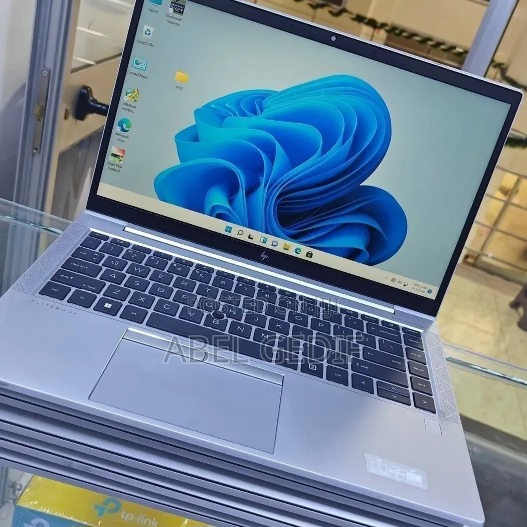 New Laptop HP EliteBook 845 G8 16GB AMD Ryzen 5 SSD 512GB