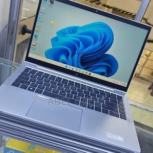 New Laptop HP EliteBook 845 G8 16GB AMD Ryzen 5 SSD 512GB