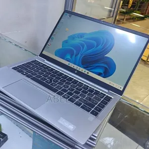 New Laptop HP EliteBook 845 G8 16GB AMD Ryzen 5 SSD 512GB