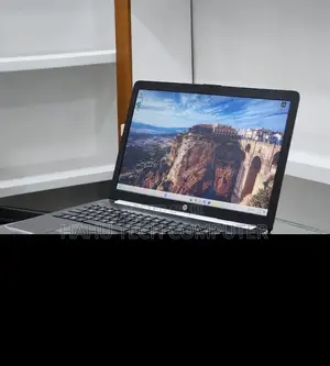 New Laptop HP Stream Notebook 8GB Intel Core i7 HDD 1T