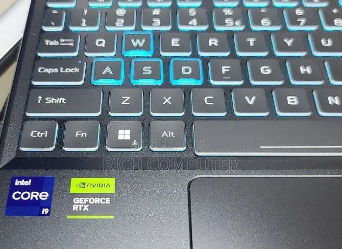 New Laptop Acer Predator Helios Neo 16 32GB Intel Core i9 SSD 1T