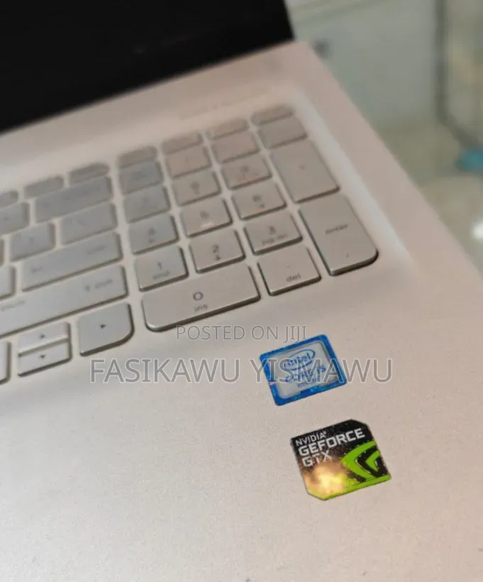 New Laptop HP Envy x360 8GB Intel Core i5 HDD 1T