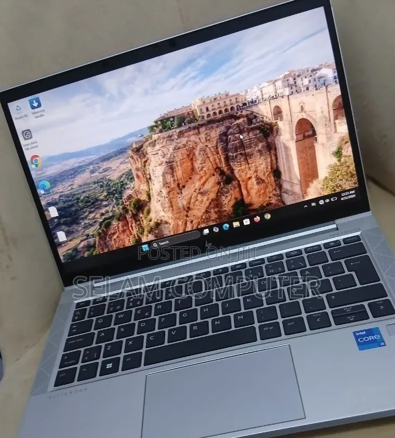 New Laptop HP EliteBook 830 16GB Intel Core i5 SSD 512GB