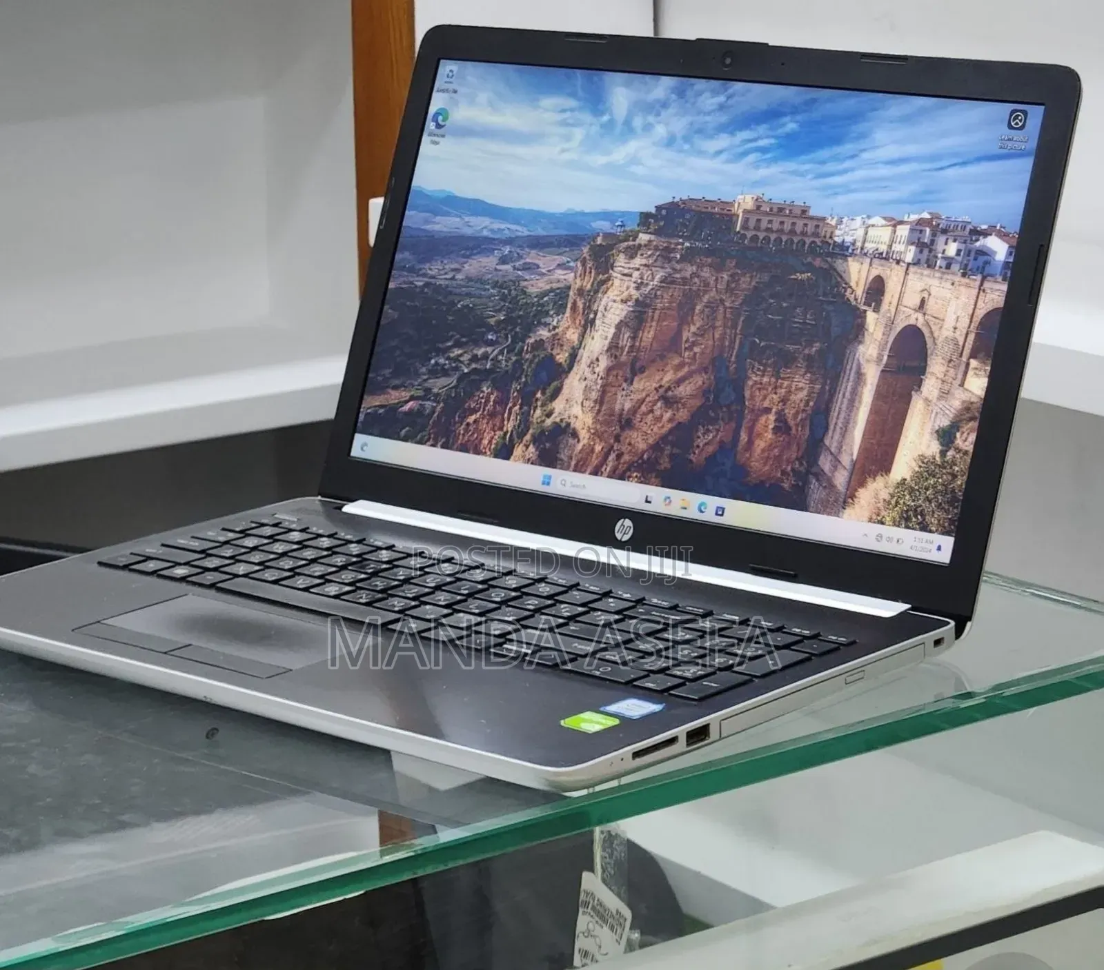 New Laptop HP Stream Notebook 8GB Intel Core i7 HDD 1T