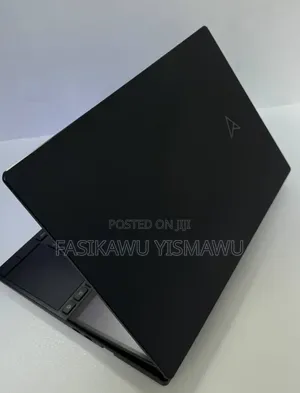 New Laptop Asus ZenBook Pro 15 UX535L 32GB Intel Core i9 SSD 1T