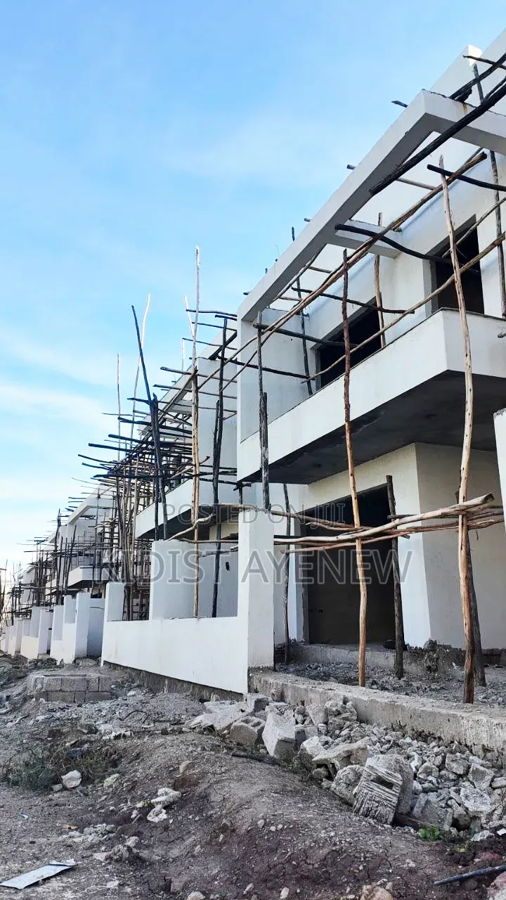 6bdrm Villa in Enyi, Bole for sale