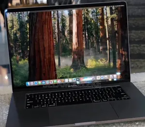New Laptop Apple MacBook Pro 2019 16GB Intel Core i7 SSD 512GB