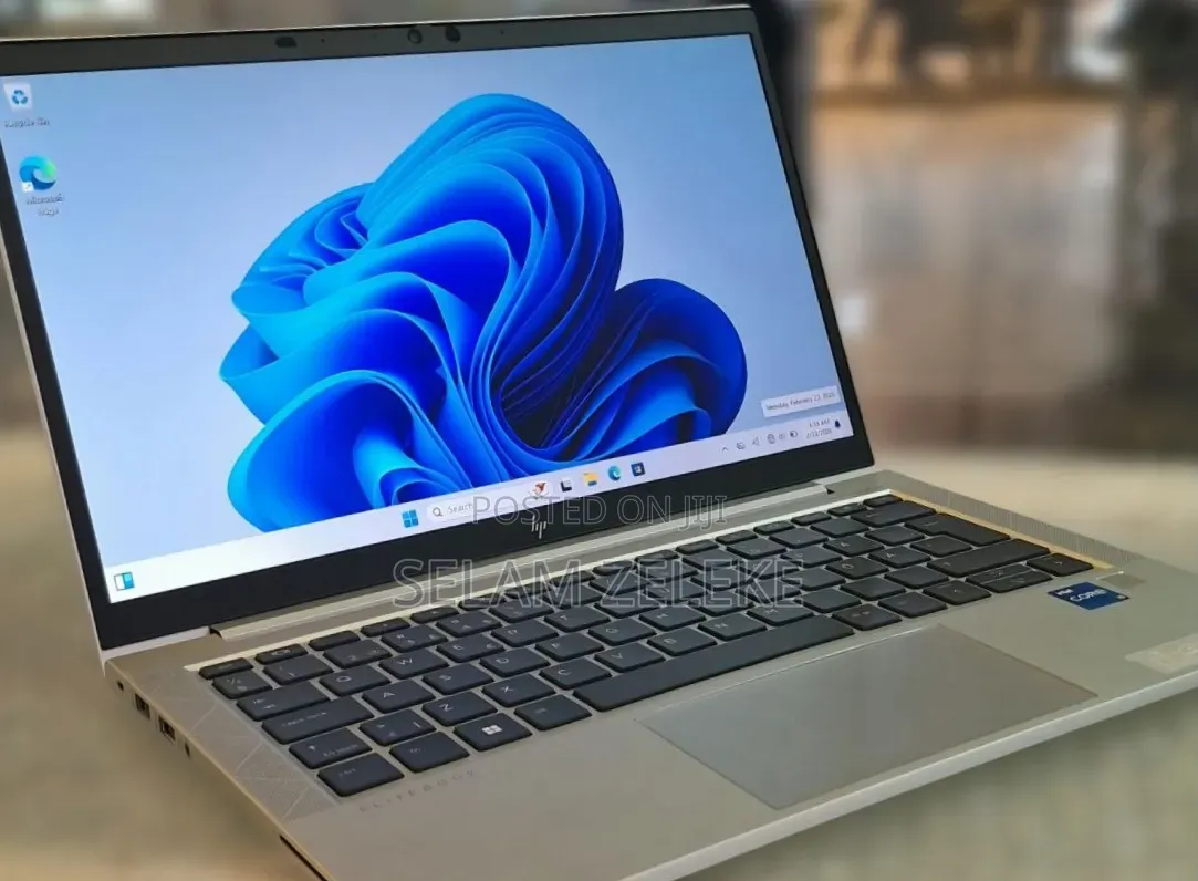 New Laptop HP EliteBook 830 G8 16GB Intel Core i5 SSD 512GB