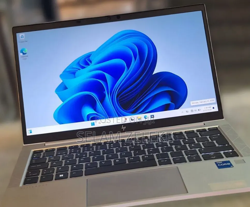 New Laptop HP EliteBook 830 G8 16GB Intel Core i5 SSD 512GB