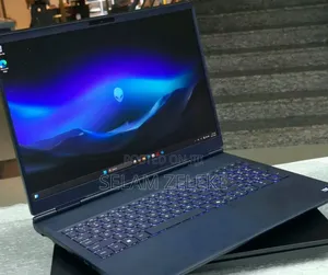New Laptop Alienware X16 32GB Intel Core Ultra 9 SSD 1T