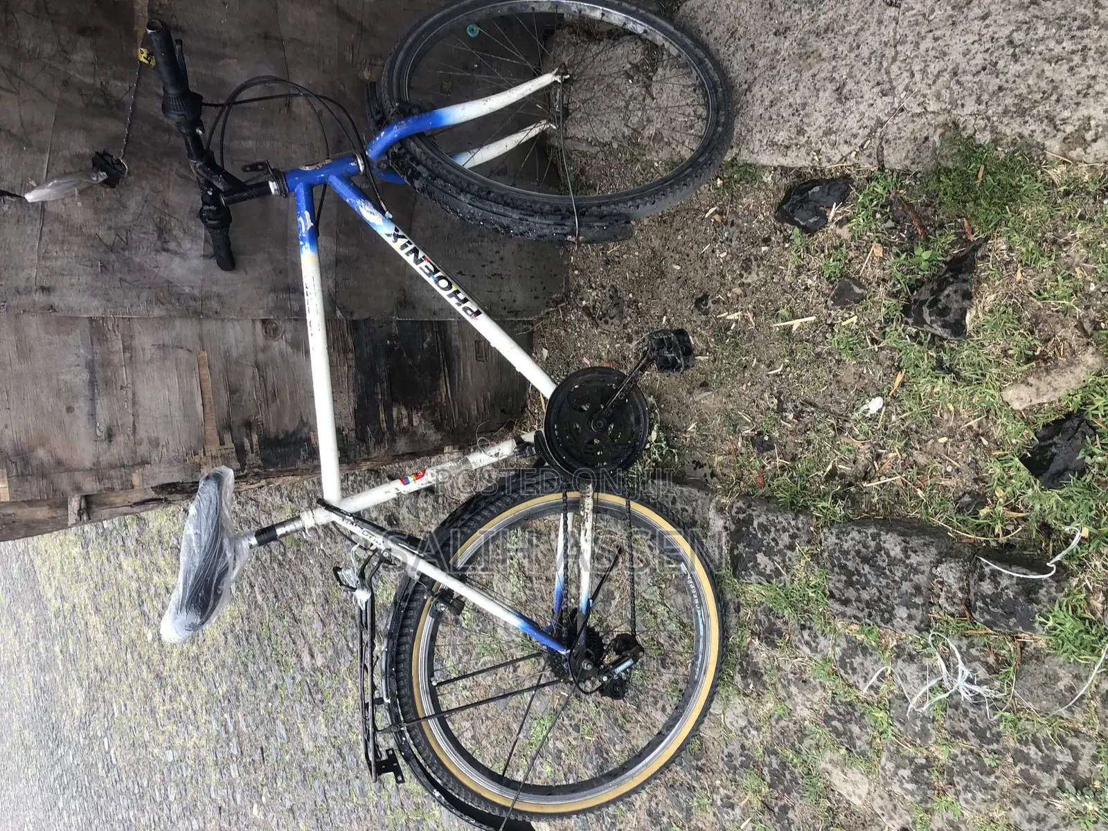 Original Phoenix Heavy-Duty Bicycle – Excellent Condition