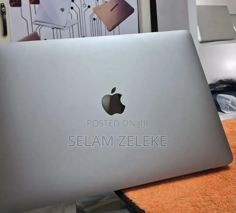 New Laptop Apple MacBook Air 2020 M1 8GB Apple M1 SSD 256GB