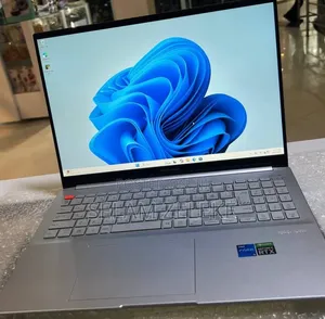 New Laptop Asus 16GB Intel Core i5 SSD 512GB