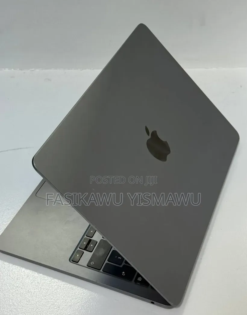 New Laptop Apple MacBook Air 2023 M2 16GB Apple M2 SSD 256GB