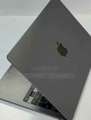 New Laptop Apple MacBook Air 2023 M2 16GB Apple M2 SSD 256GB
