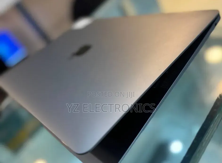 New Laptop Apple MacBook Air 2020 M1 8GB Apple M1 Max SSD 256GB