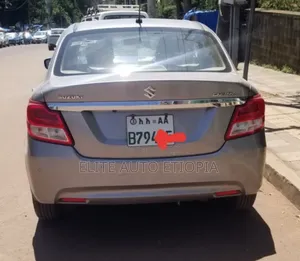 Suzuki Dzire 2022 Silver