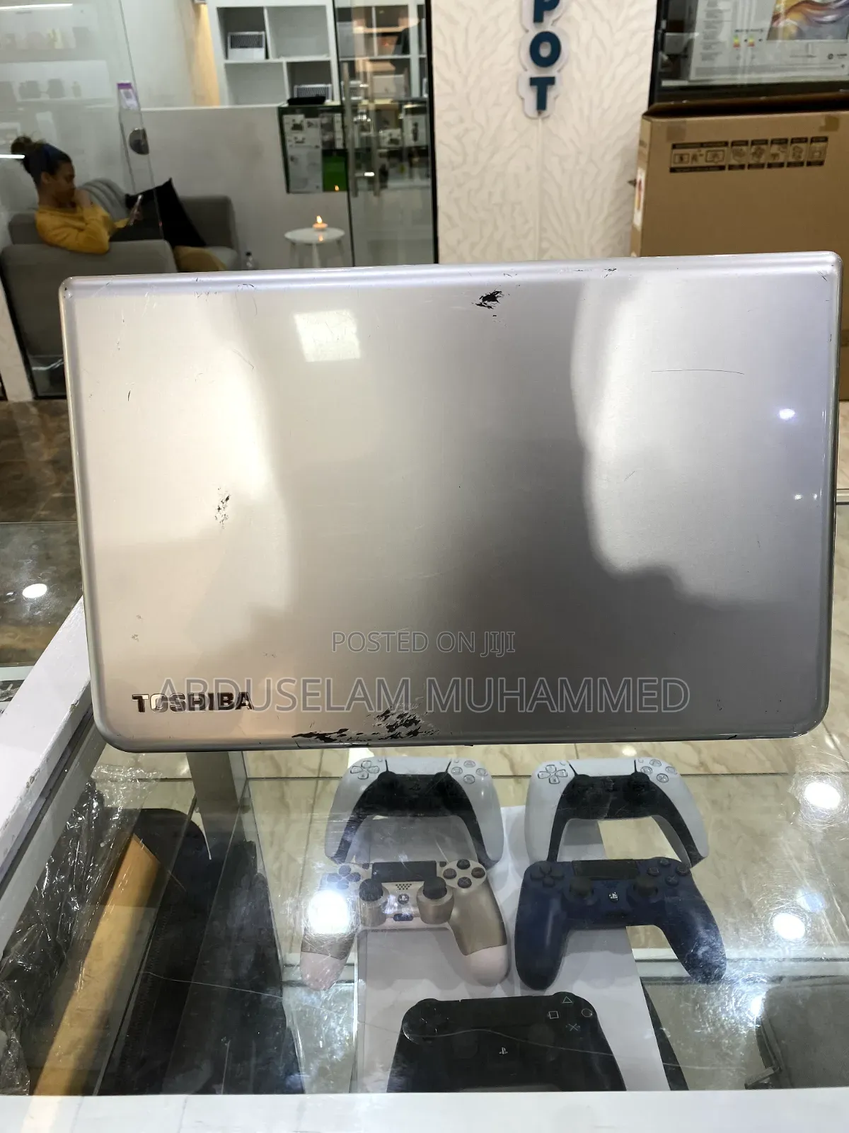 Laptop Toshiba Satellite C50T 4GB Intel Core i3 HDD 512GB