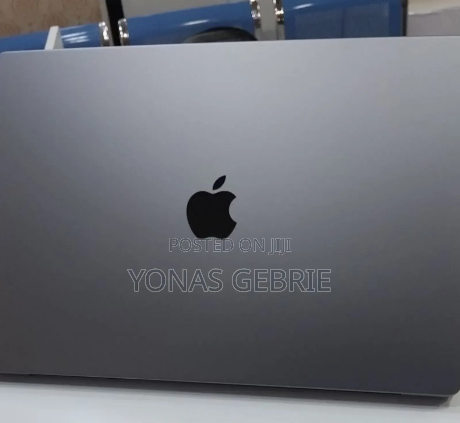New Laptop Apple MacBook 32GB Apple M1 Max SSD 1T