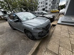 Hyundai Tucson 2022 Purple