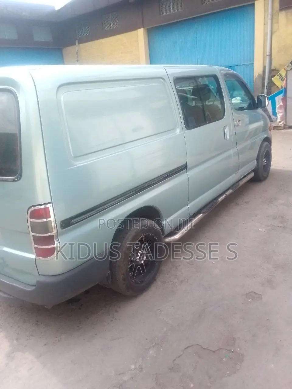Toyota HiAce 2001 Green