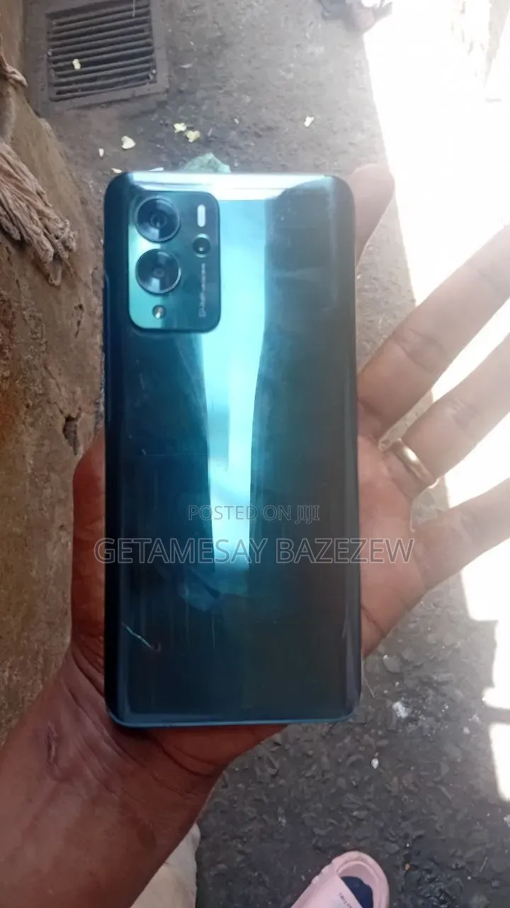 ZTE V40 Pro 128 GB