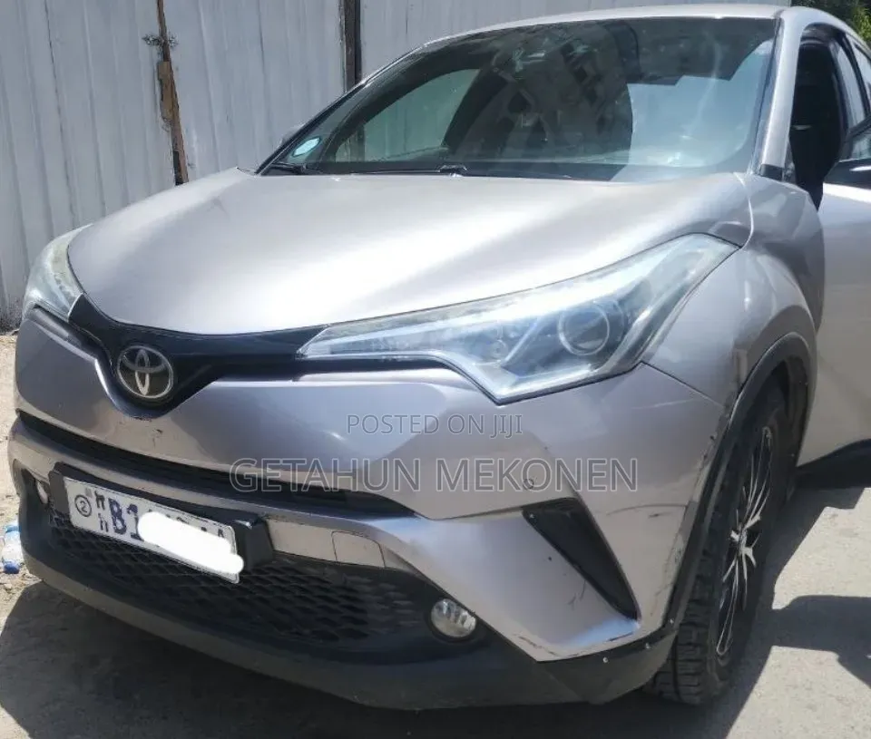 Toyota C-HR 2017 Silver
