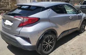 Toyota C-HR 2017 Silver