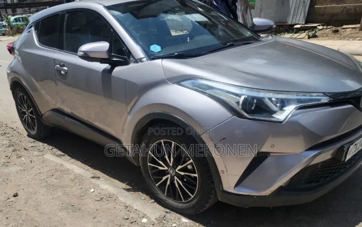 Toyota C-HR 2017 Silver