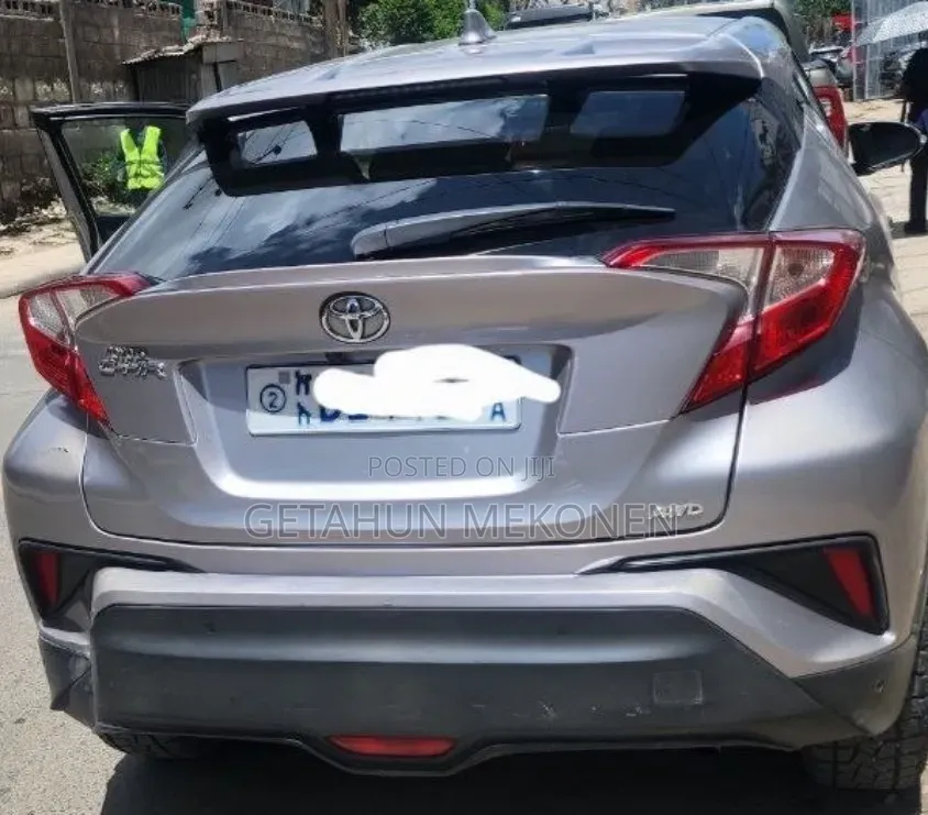 Toyota C-HR 2017 Silver