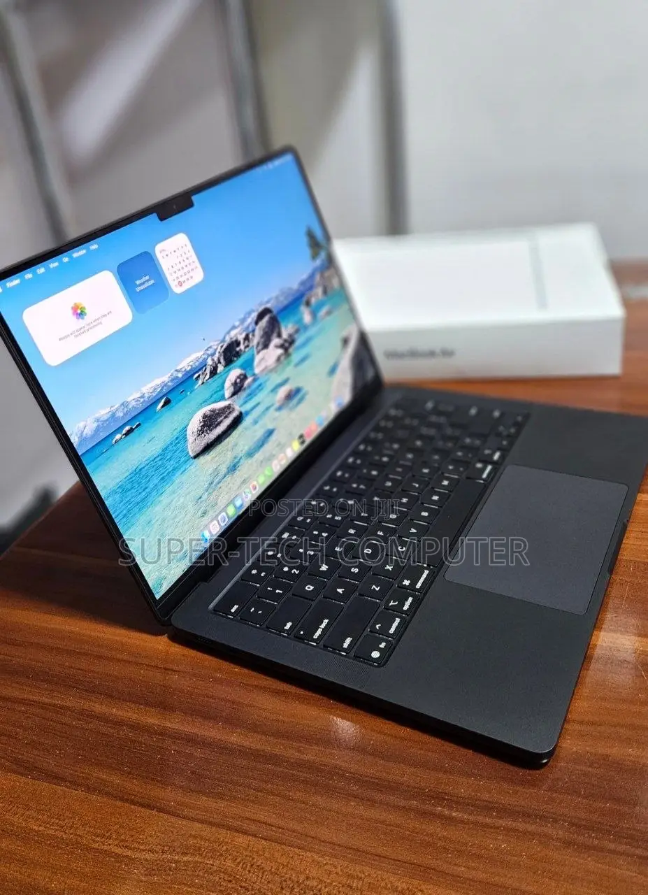 New Laptop Apple MacBook Pro 2025 M5 14-inch 16GB Apple M5 SSD 512GB