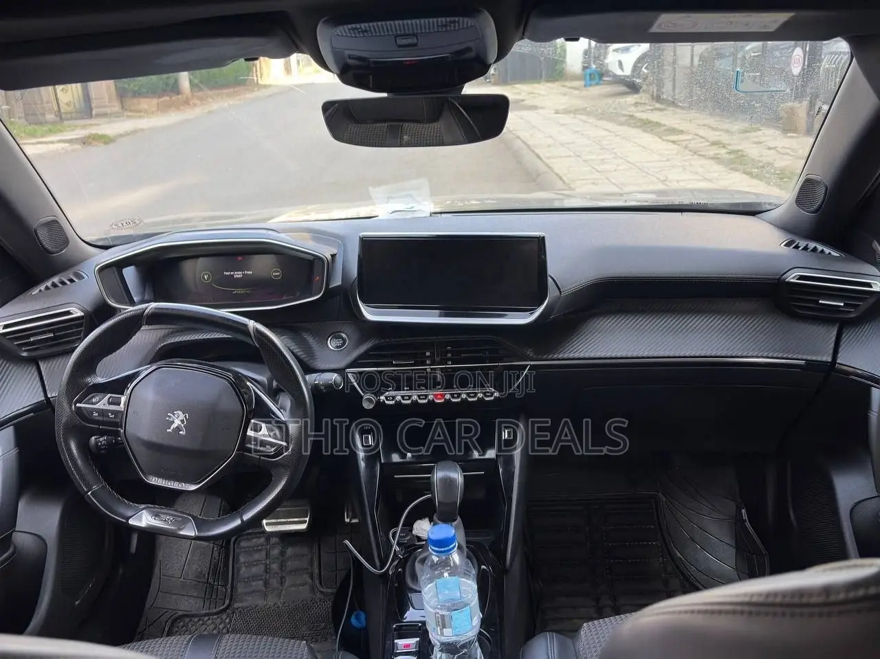 Peugeot 2008 2022 Gray