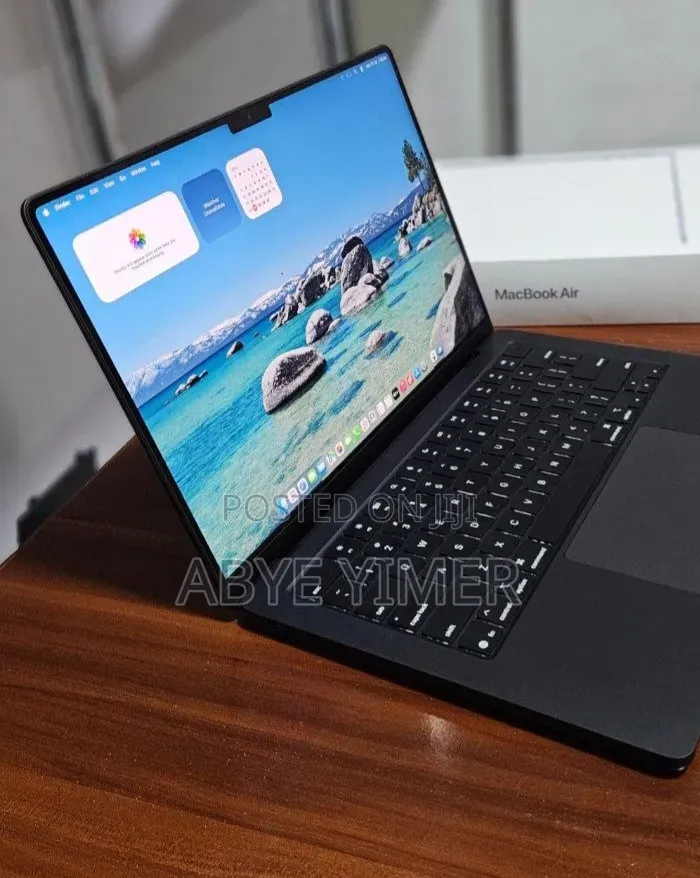 New Laptop Apple MacBook Pro 2025 M5 14-inch 16GB SSD 512GB