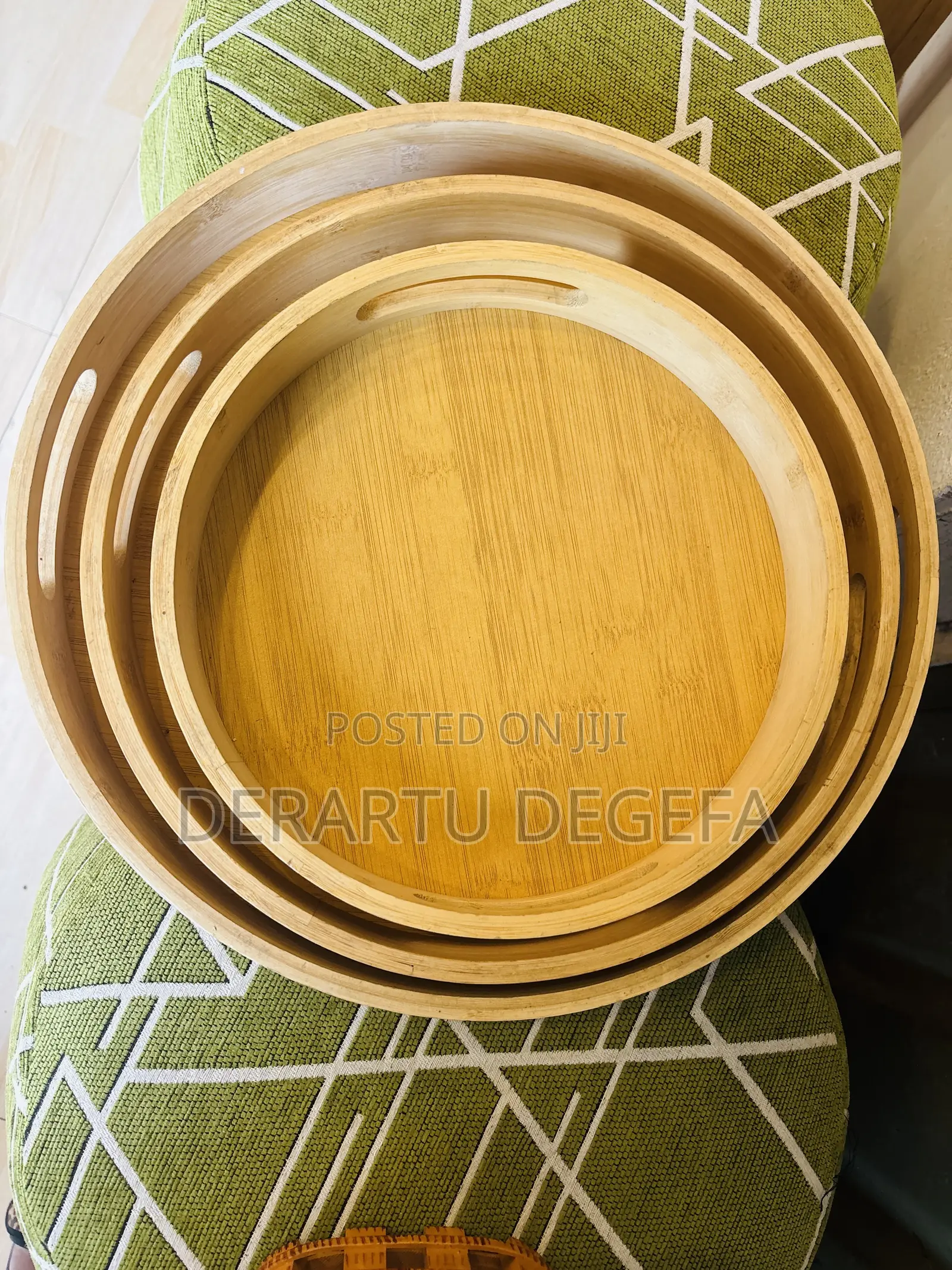 Round Wooden Serving Trays – Set of 3