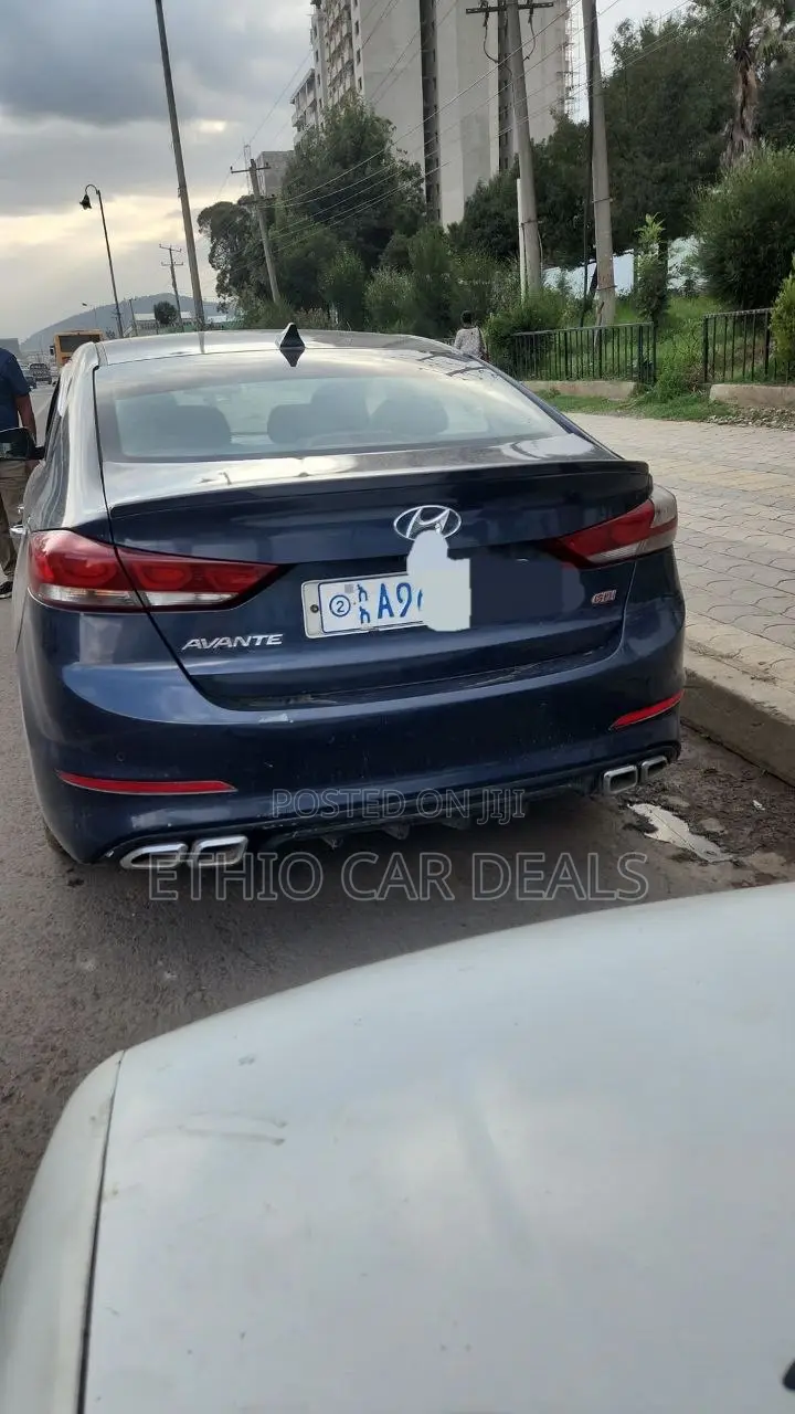Hyundai Avante 2017 Blue