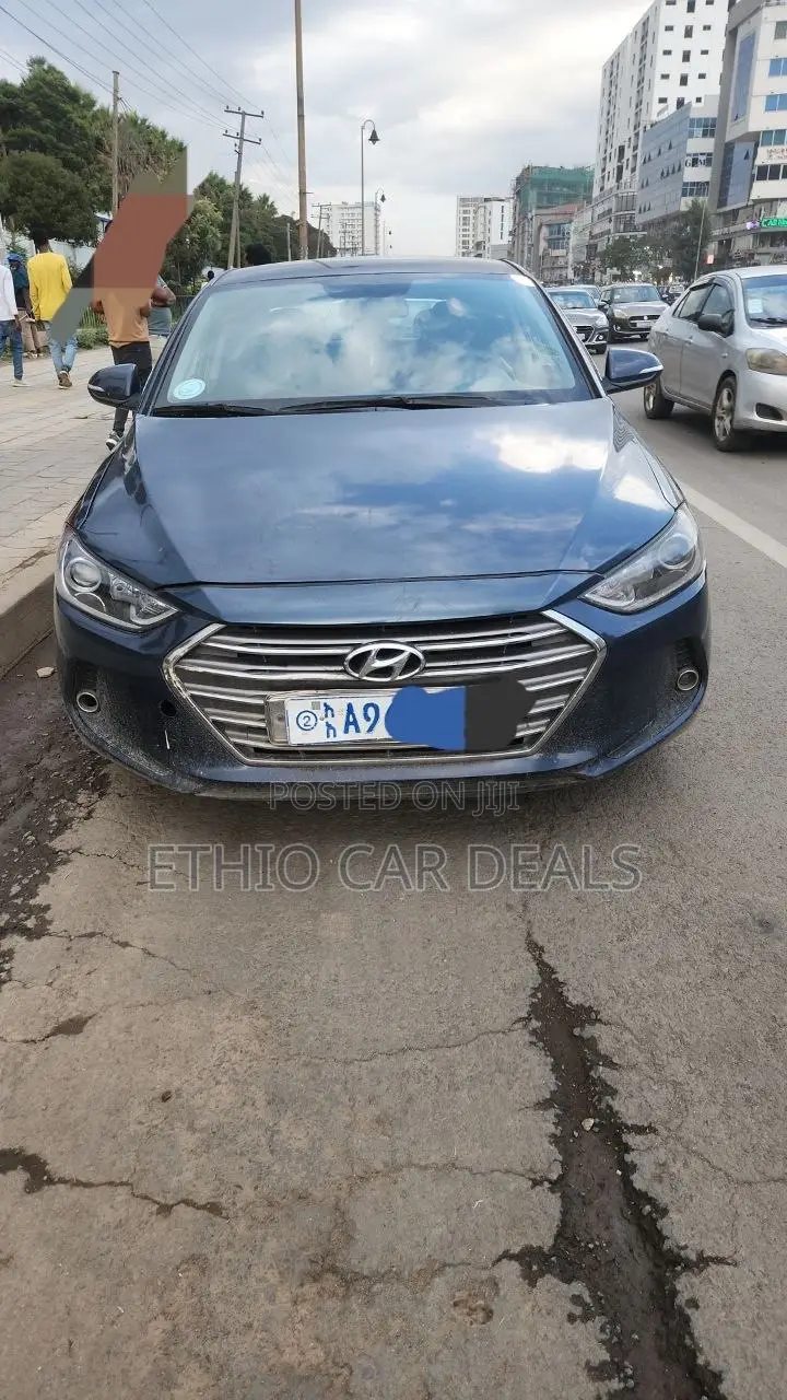 Hyundai Avante 2017 Blue