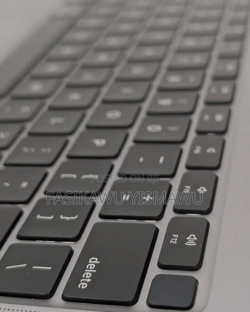 New Laptop Apple MacBook Air 2020 M1 16GB Apple M1 SSD 512GB