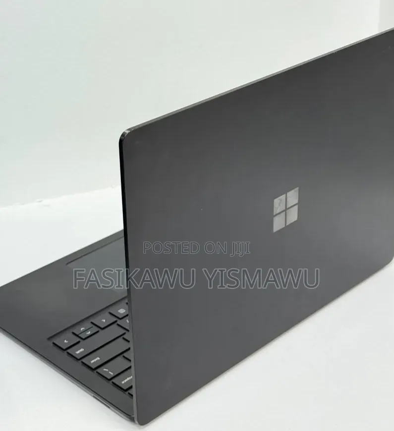 New Laptop Microsoft Surface Laptop 5 8GB Intel Core i5 SSD 512GB
