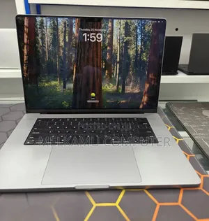 New Laptop Apple MacBook Pro 2019 64GB Intel Core i7 SSD 512GB