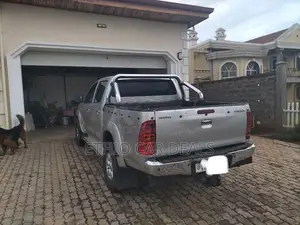 Toyota Hilux 3.0 D-4D Double Cab 4x4 Raider 2007 Silver