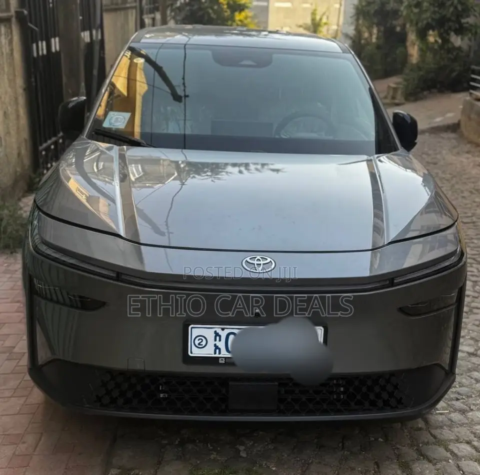 Toyota bZ3 2025 Gray