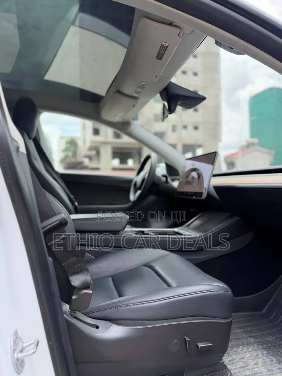 Tesla Model Y 2023 White