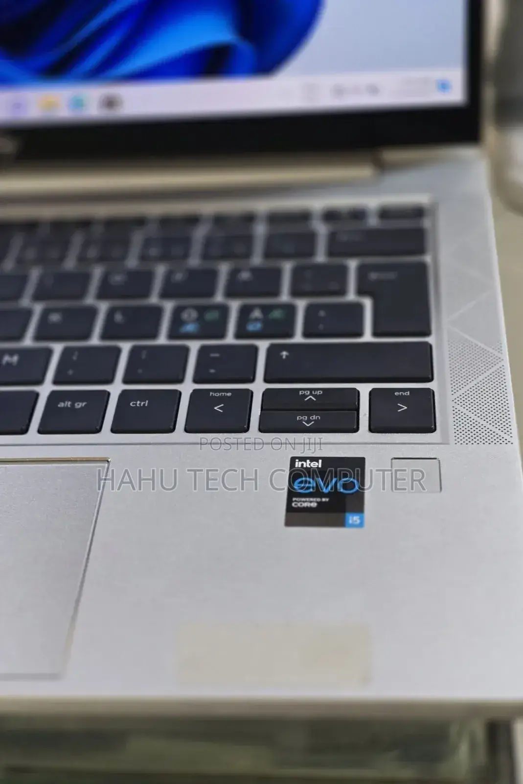New Laptop HP EliteBook 830 G8 16GB Intel Core i5 SSD 512GB