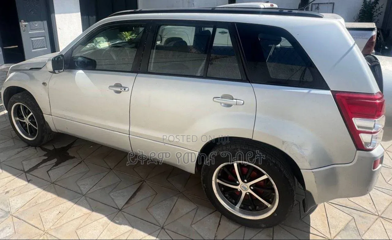 Suzuki Grand Vitara 2006 Silver