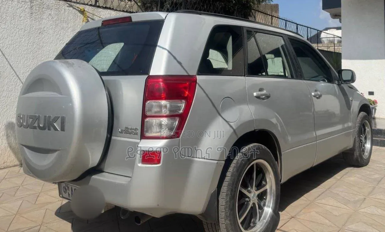 Suzuki Grand Vitara 2006 Silver