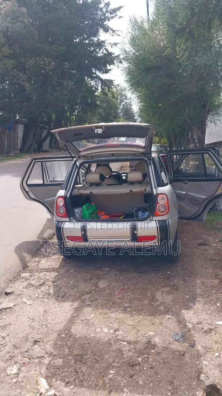 Lifan Abay 2011 Silver