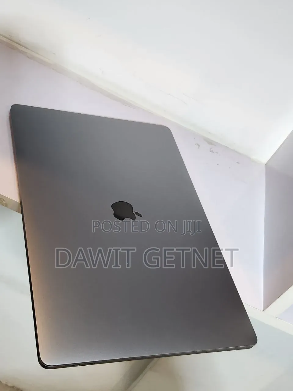 New Laptop Apple MacBook Pro 2019 32GB Intel Core i9 SSD 1T