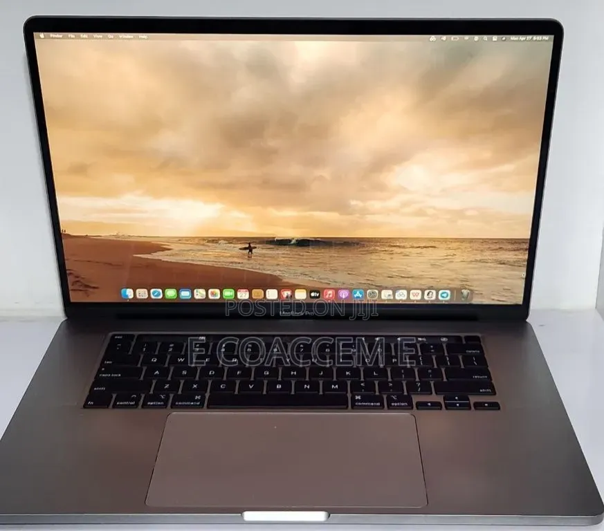 New Laptop Apple MacBook 32GB Intel Core i9 SSD 1T